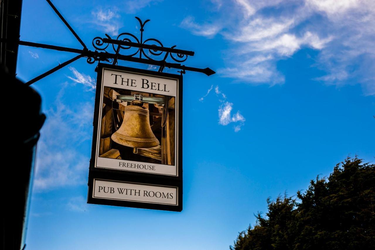 Готель The Bell - Brunning And Price Alderminster Екстер'єр фото